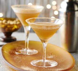 mince-pie-martini-CHRISTMAS-COCKTAILS