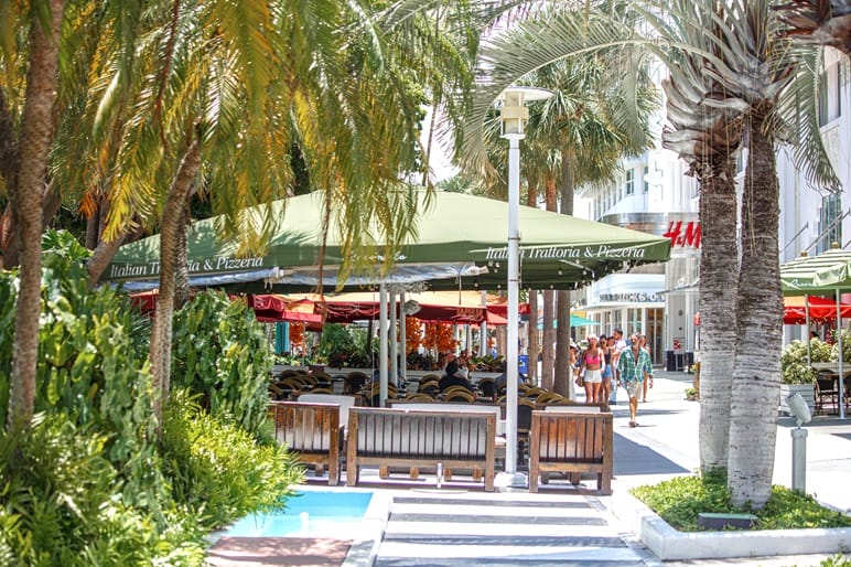 miami restaurants and bars