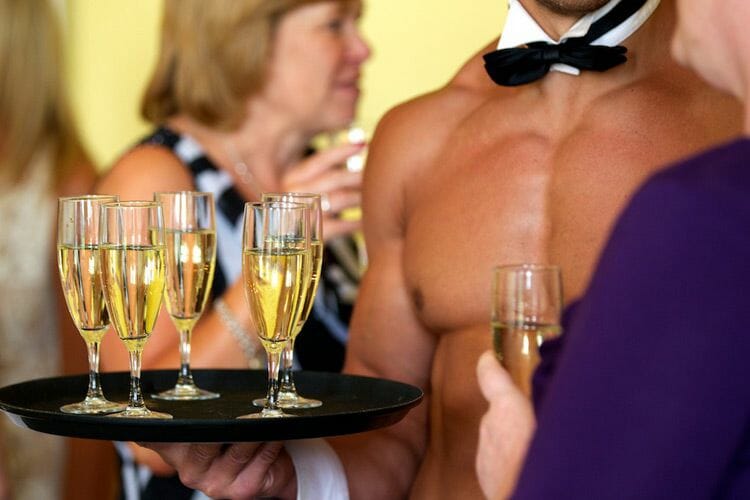 hen-party-weekend-ideas-uk-essex-butlers-in-the-buff
