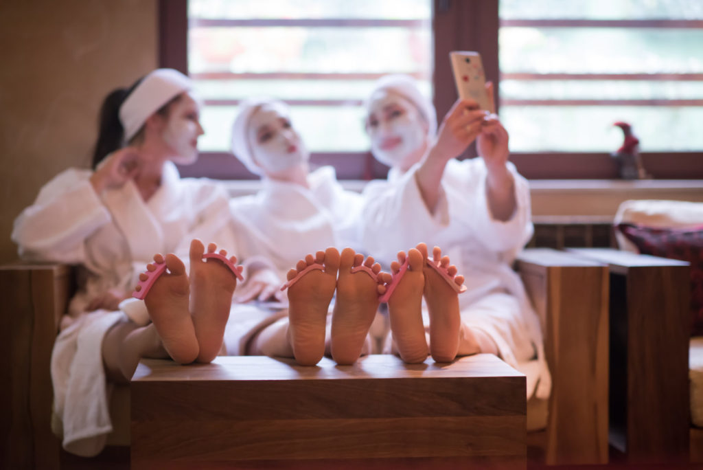 bachelorette spa party