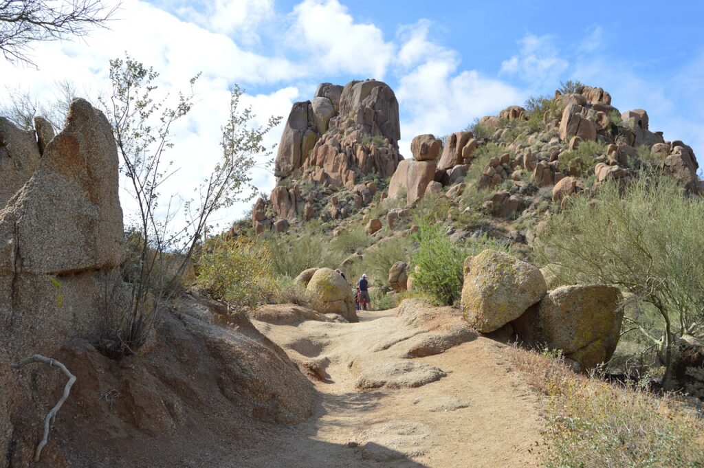 arizona desert and trails