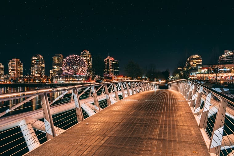 nightlife in vancouver bridge and fun